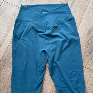 BuffBunny Monarch Pocket Leggings